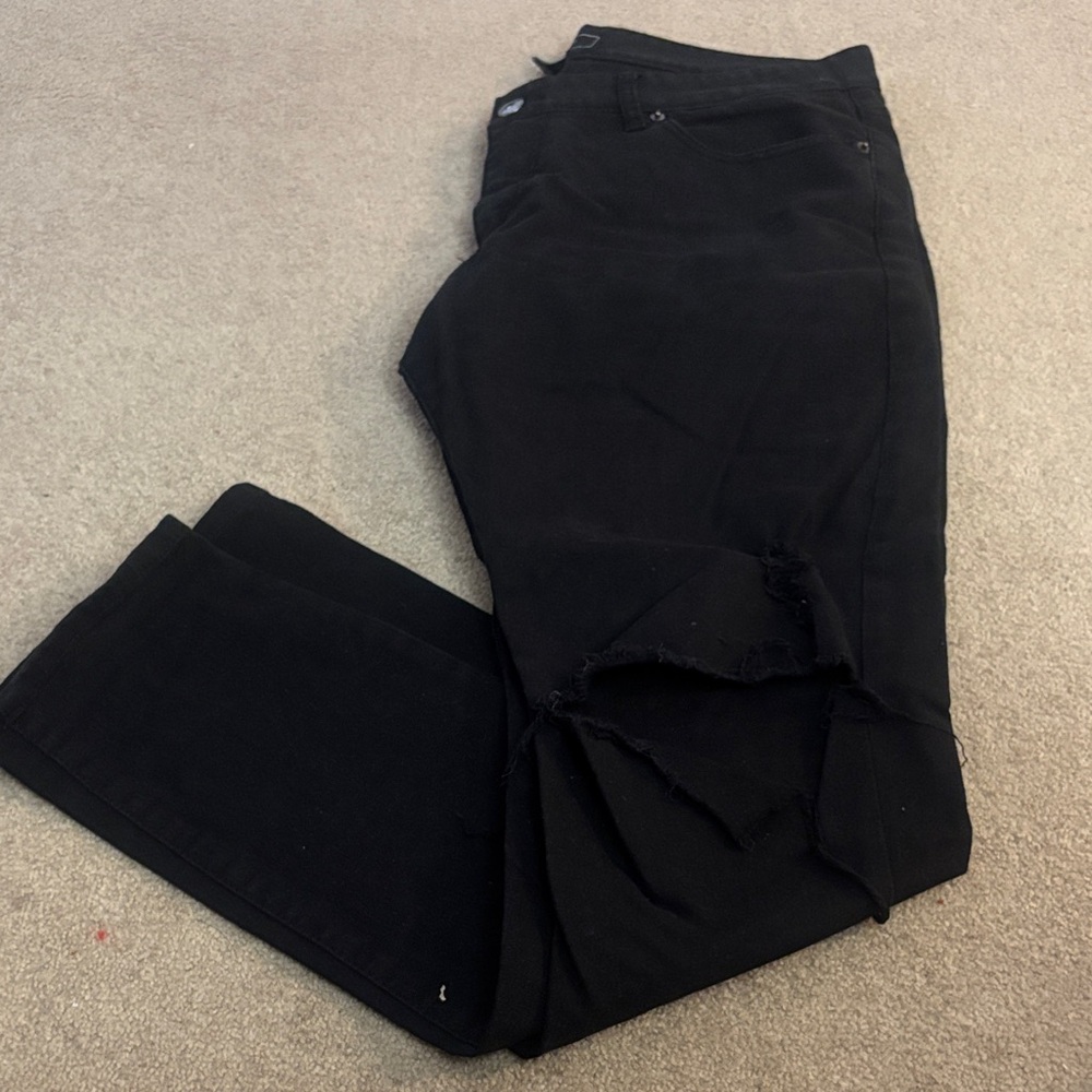 Forever 21 Skinny Black Jeans
